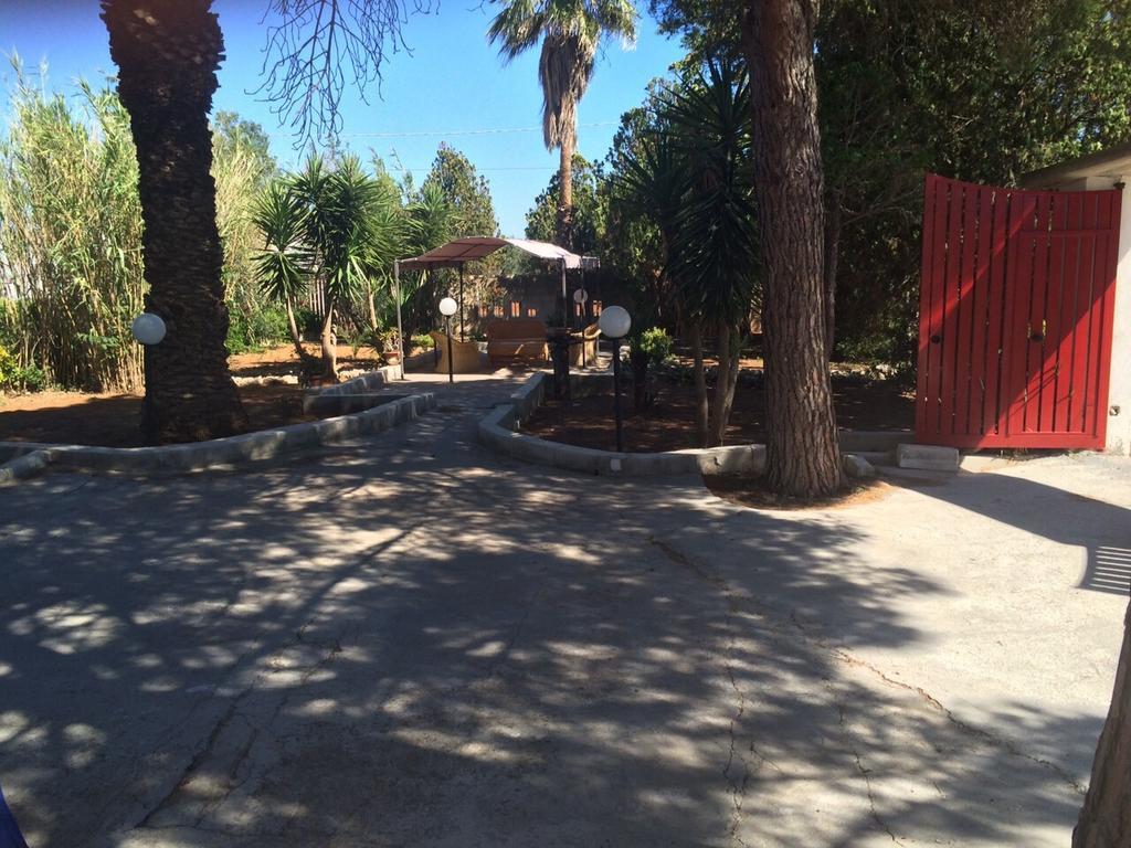B&B Masseria Nova ตอร์เร ซาน จิโอวานนิ อูเจนโต ภายนอก รูปภาพ